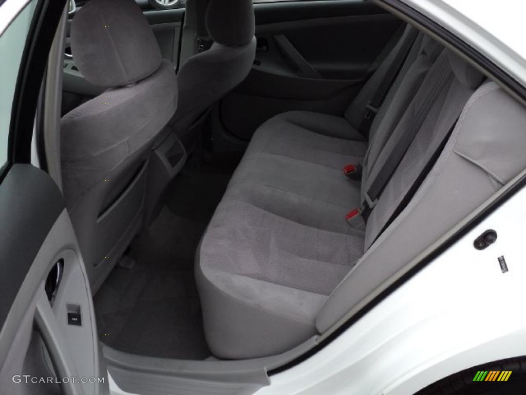 2010 Camry LE - Super White / Ash Gray photo #10
