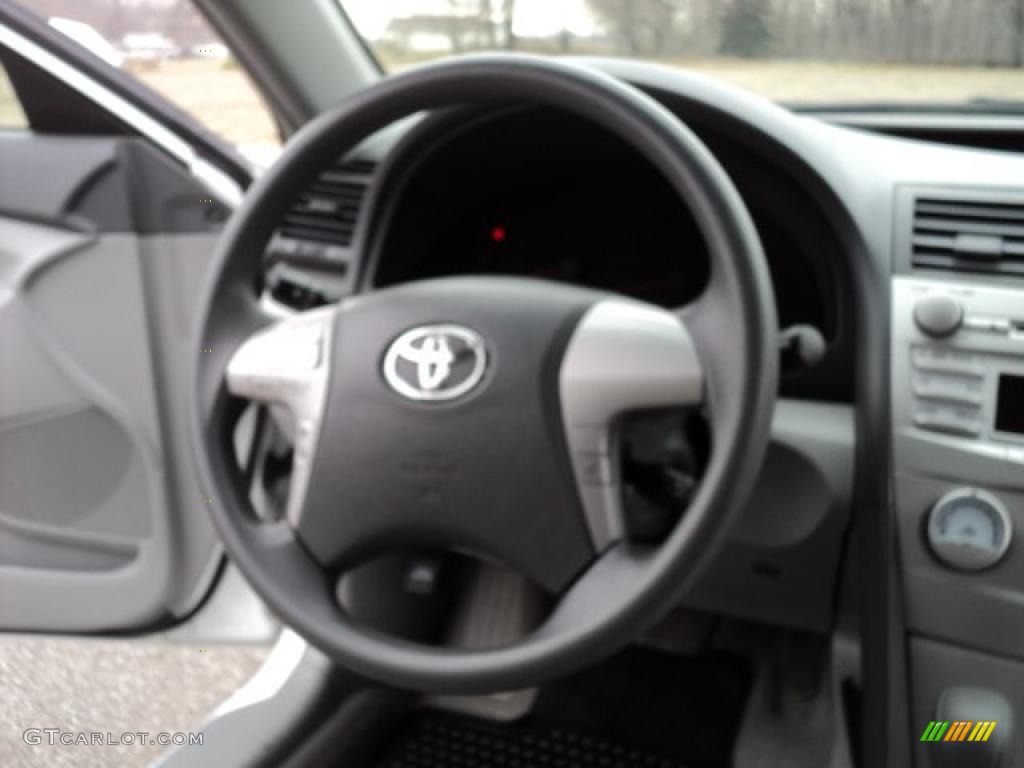 2010 Camry LE - Super White / Ash Gray photo #18