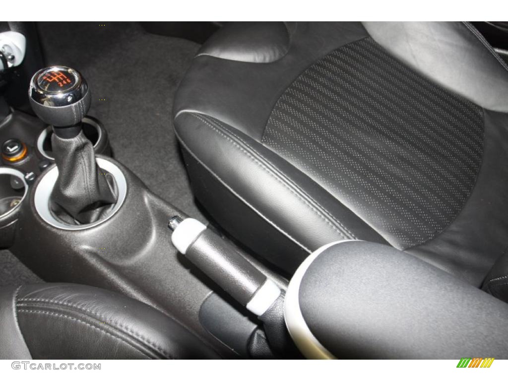 2009 Mini Cooper John Cooper Works Clubman 6 Speed Manual Transmission Photo #47538119