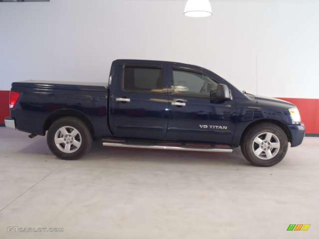 2007 Titan SE Crew Cab - Majestic Blue / Steel Gray photo #2