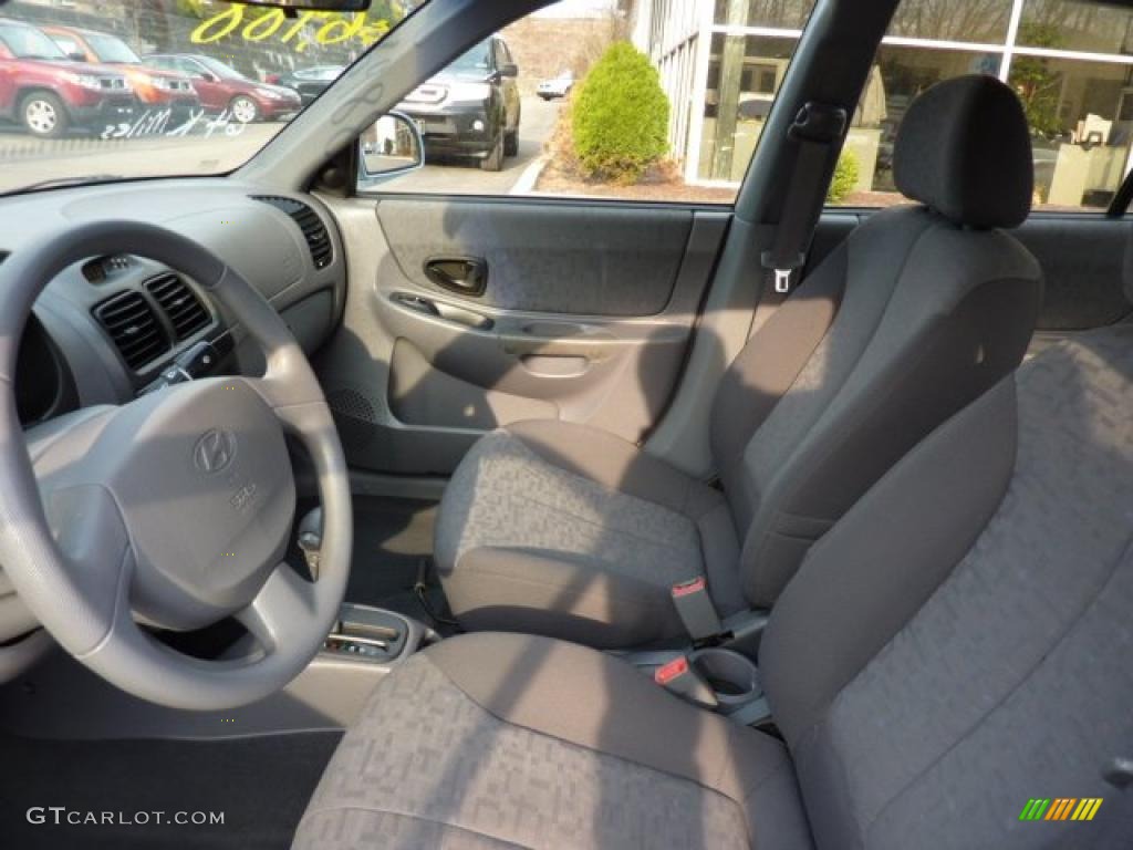 Gray Interior 2003 Hyundai Accent GL Sedan Photo #47542961