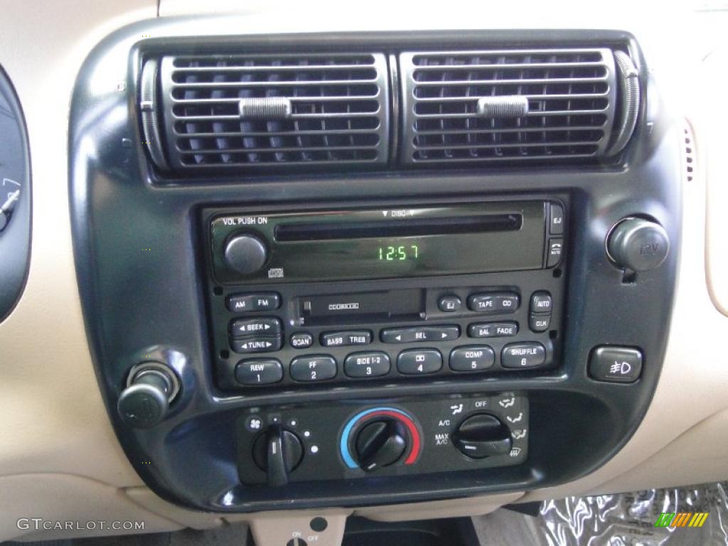 1999 Mazda B-Series Truck B4000 SE Extended Cab Controls Photo #47545136