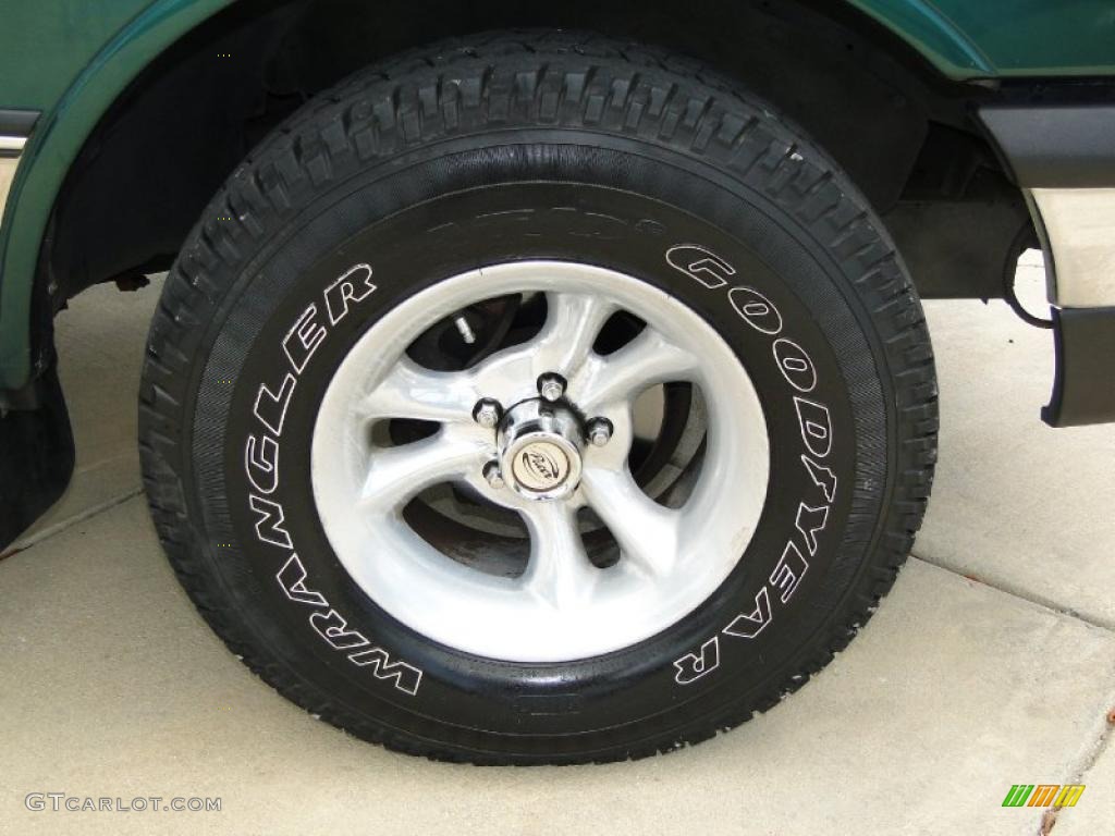 1999 Mazda B-Series Truck B4000 SE Extended Cab Wheel Photos