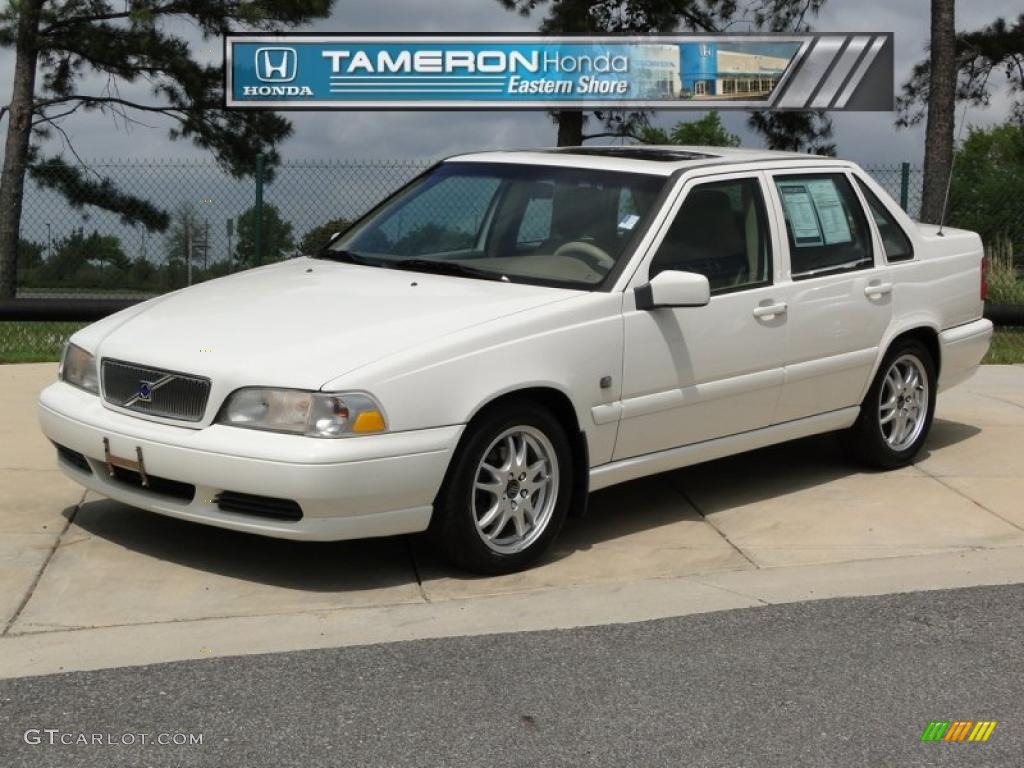 2000 S70 GLT SE - White / Light Beige photo #1