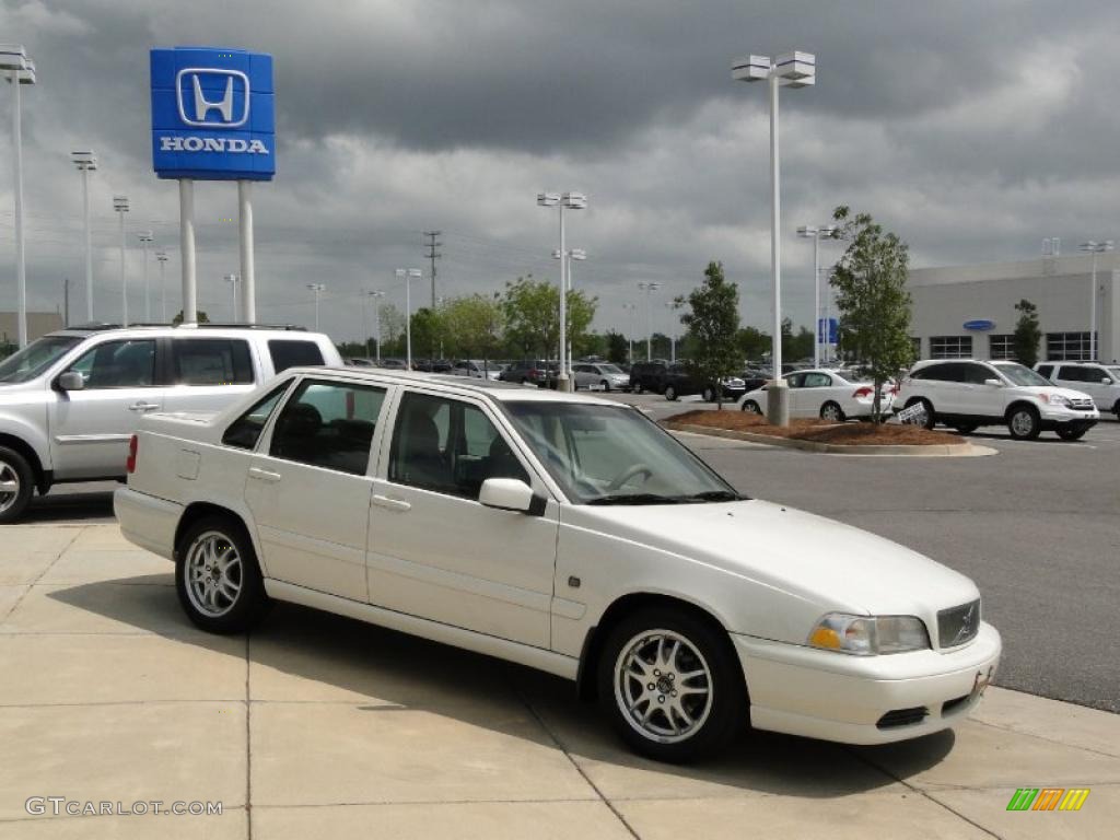 2000 S70 GLT SE - White / Light Beige photo #3