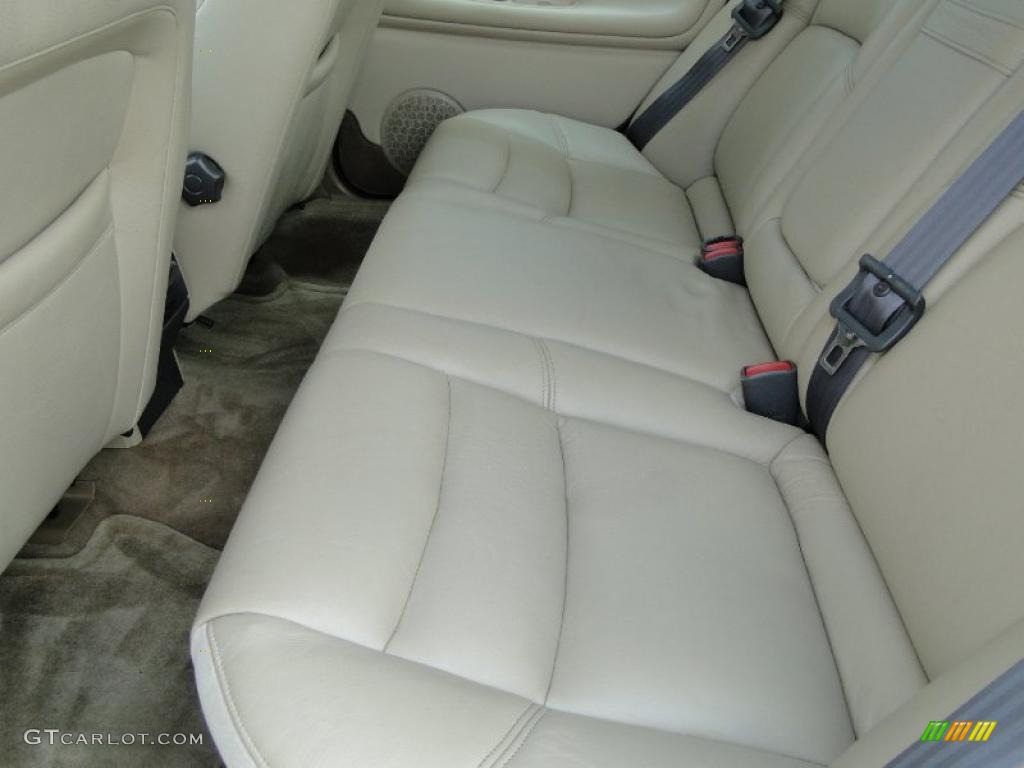 2000 S70 GLT SE - White / Light Beige photo #25