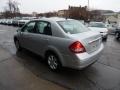 Brilliant Silver - Versa 1.8 SL Sedan Photo No. 7