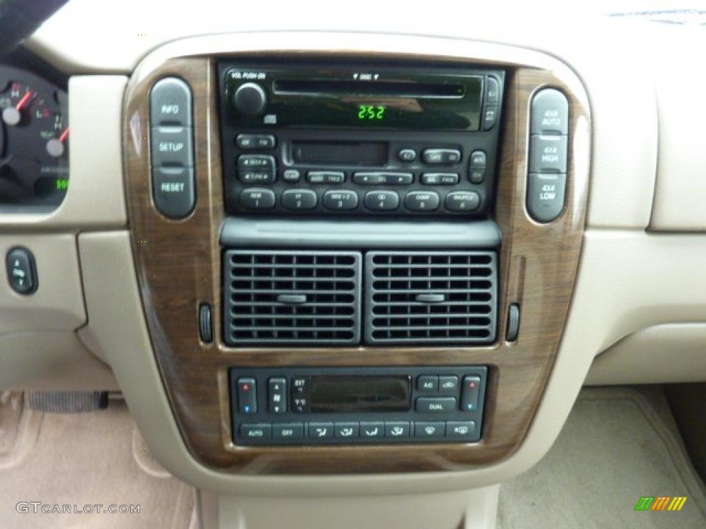 2004 Ford Explorer Eddie Bauer 4x4 Controls Photo #47548496