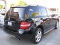 Black - ML 350 4Matic Photo No. 2