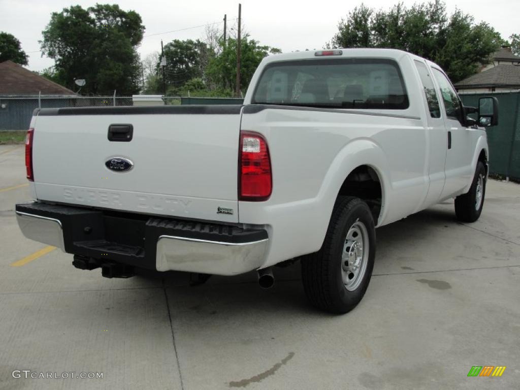 Oxford White 2011 Ford F250 Super Duty XL SuperCab Exterior Photo #47552540