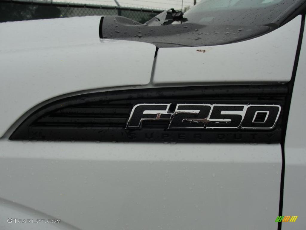 2011 Ford F250 Super Duty XL SuperCab Marks and Logos Photo #47552669