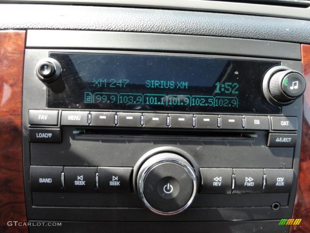 2009 Chevrolet Avalanche LTZ 4x4 Controls Photo #47553206