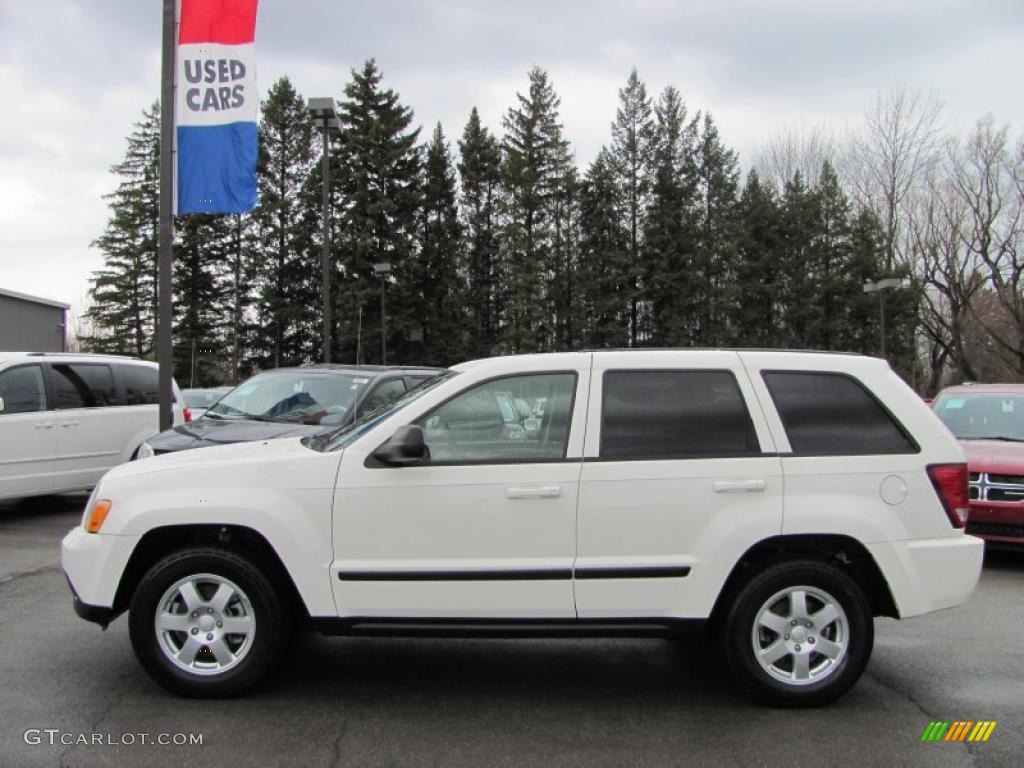 2008 Grand Cherokee Laredo 4x4 - Stone White / Dark Slate Gray/Light Graystone photo #4