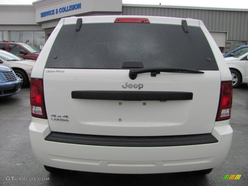 2008 Grand Cherokee Laredo 4x4 - Stone White / Dark Slate Gray/Light Graystone photo #14