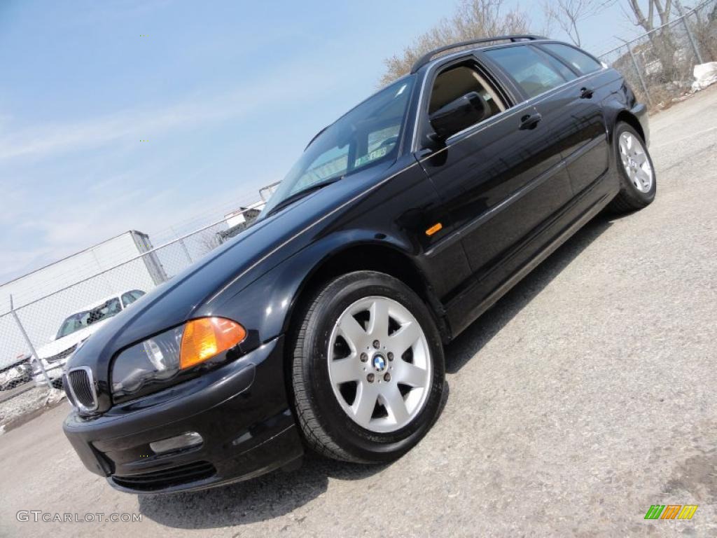 2001 3 Series 325xi Wagon - Black Sapphire Metallic / Sand photo #1