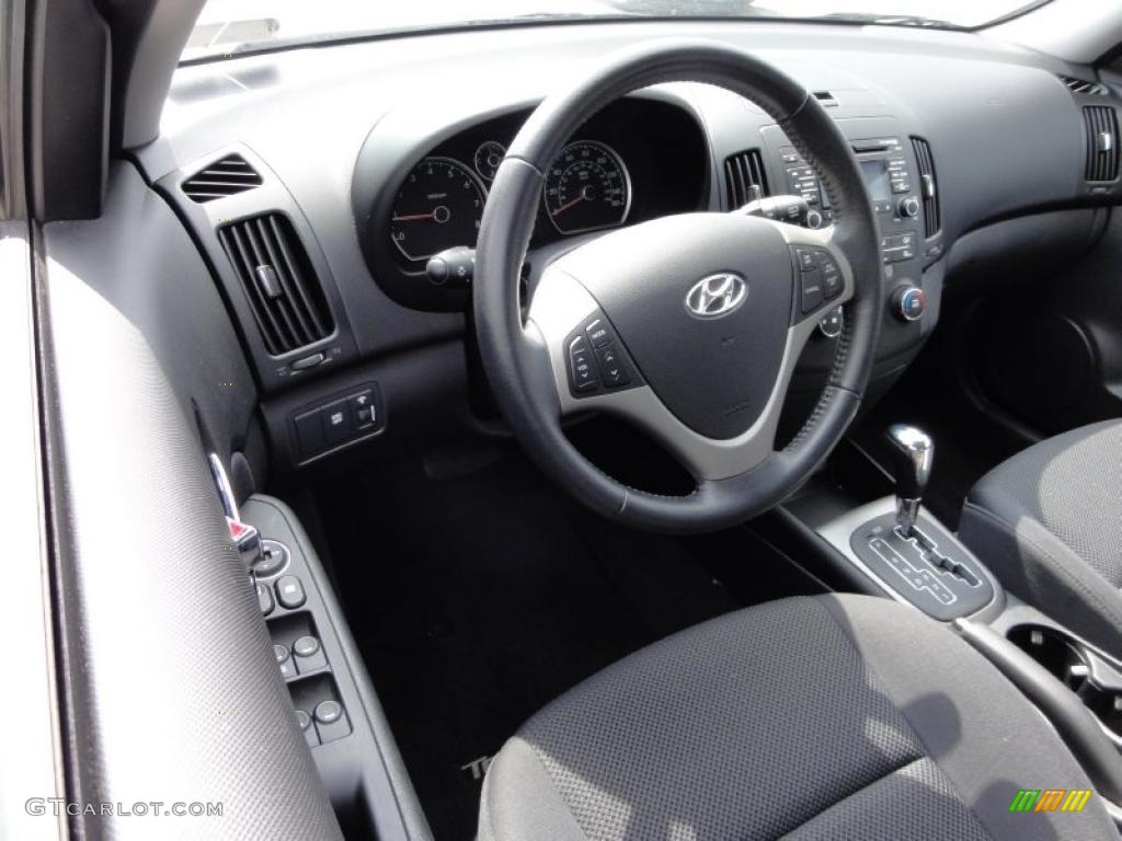 2009 Hyundai Elantra Touring Steering Wheel Photos