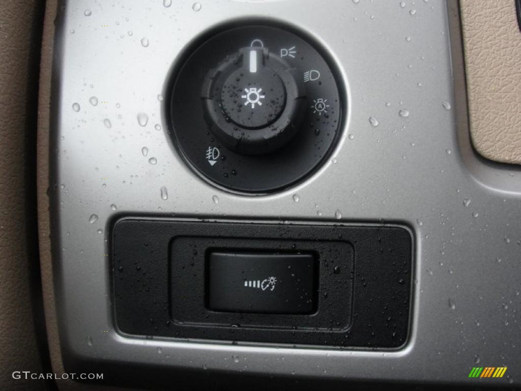 2011 Ford F150 Lariat SuperCrew Controls Photo #47555318