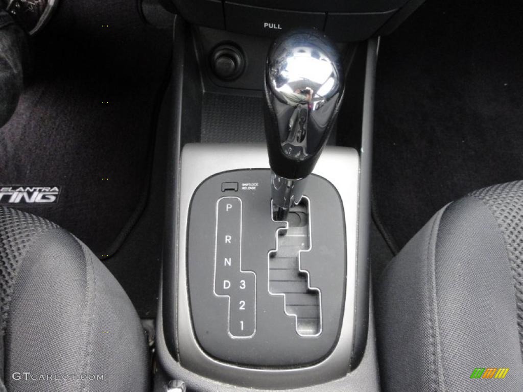 2009 Hyundai Elantra Touring Transmission Photos
