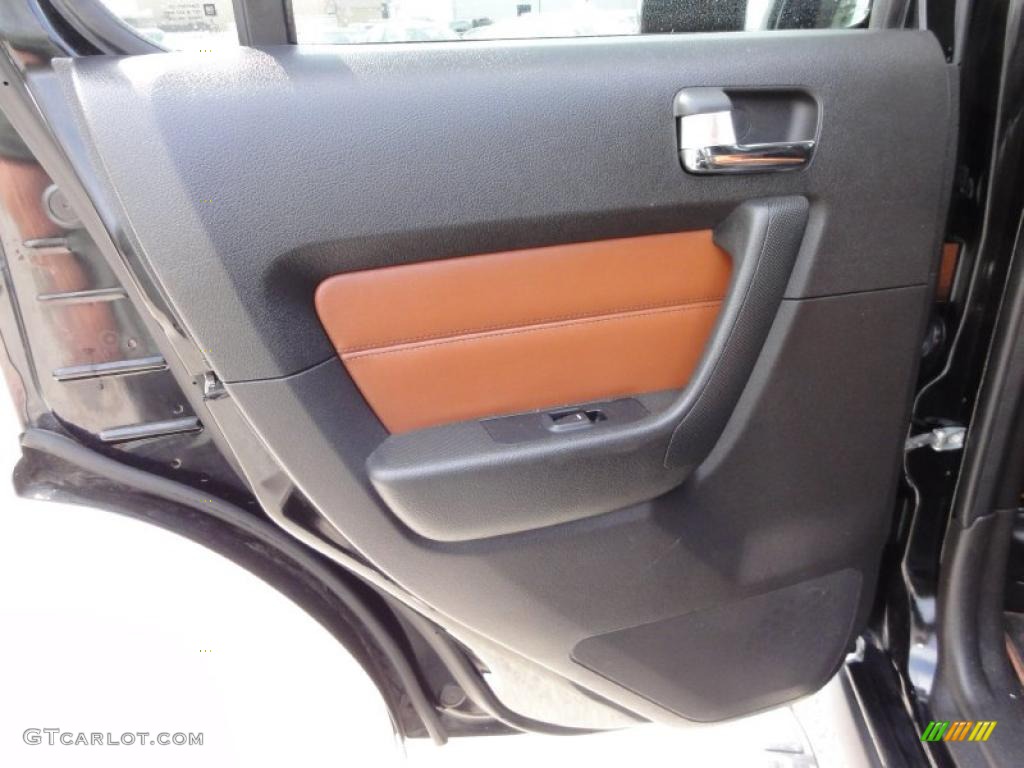 2007 Hummer H3 Standard H3 Model Ebony Black/Morocco Door Panel Photo #47556002