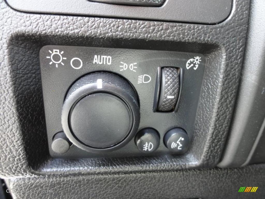 2007 Hummer H3 Standard H3 Model Controls Photo #47556338