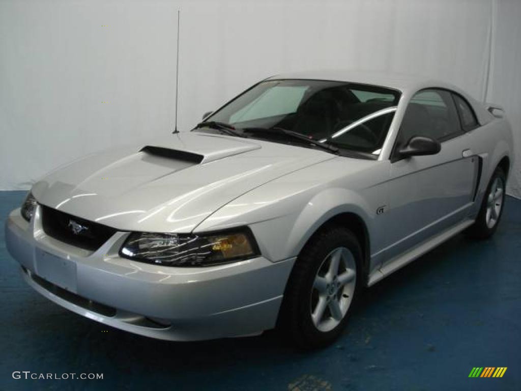2003 Mustang GT Coupe - Silver Metallic / Dark Charcoal photo #1