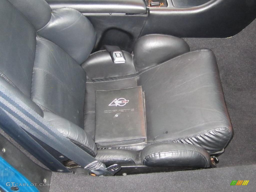 1993 Corvette Coupe - Bright Aqua Metallic / Black photo #17