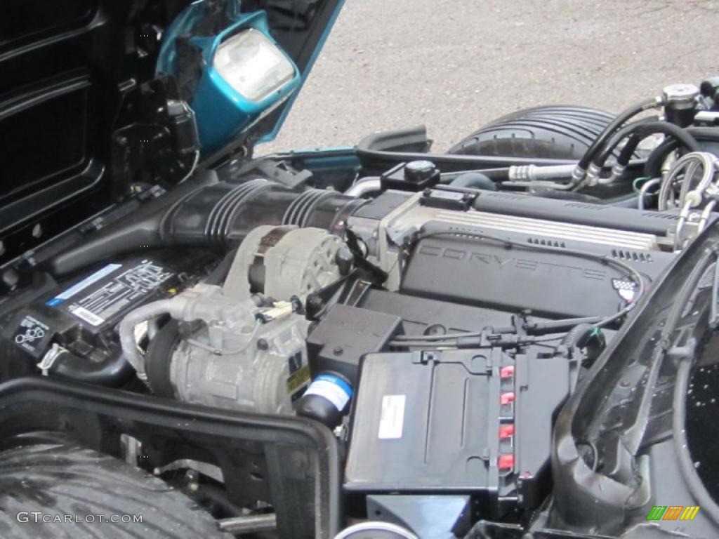 1993 Chevrolet Corvette Coupe 5.7 Liter OHV 16-Valve LT1 V8 Engine Photo #47557025