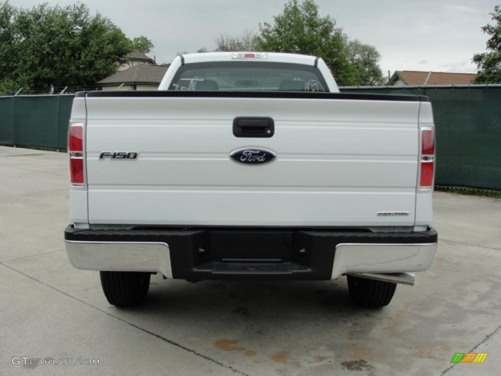 2011 F150 XL Regular Cab - Oxford White / Steel Gray photo #4