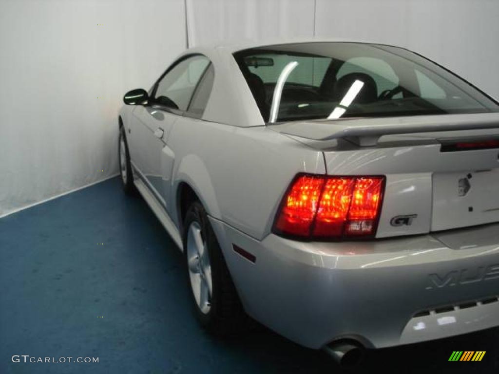 2003 Mustang GT Coupe - Silver Metallic / Dark Charcoal photo #27