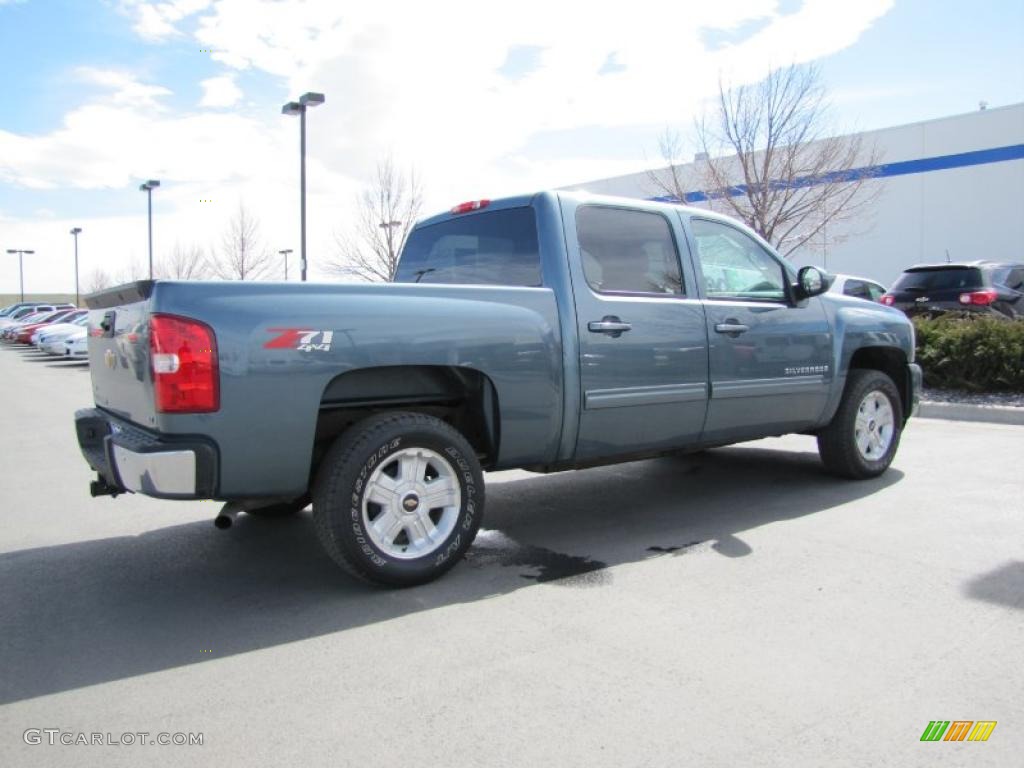 2009 Silverado 1500 LTZ Crew Cab 4x4 - Blue Granite Metallic / Ebony photo #6