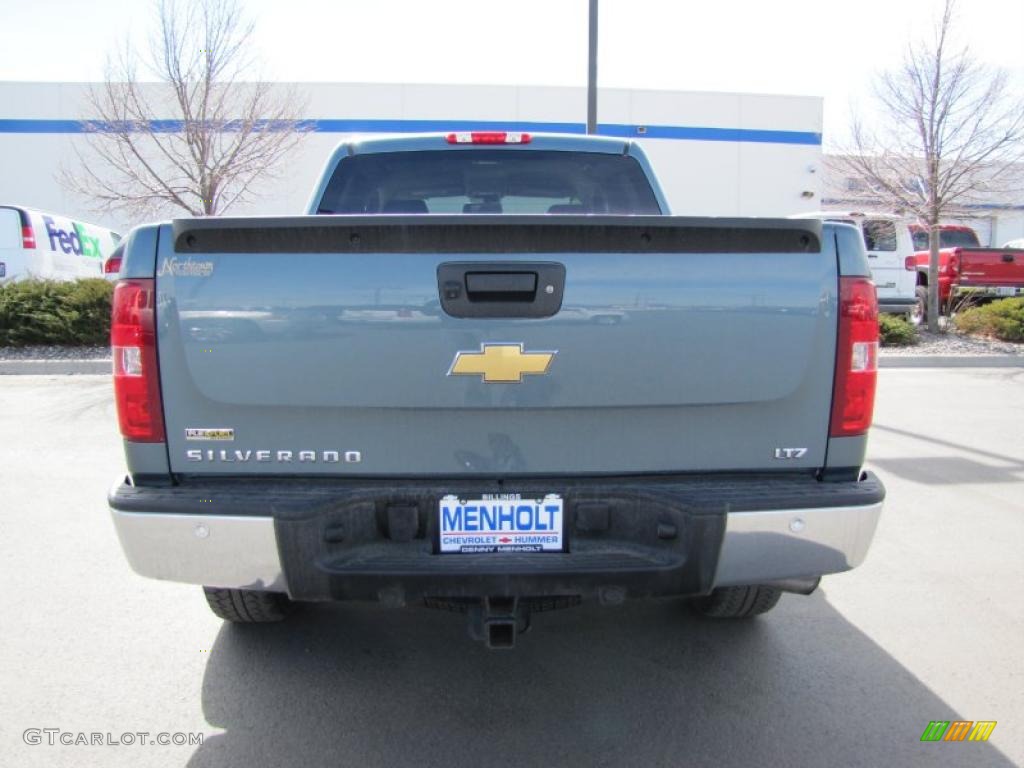 2009 Silverado 1500 LTZ Crew Cab 4x4 - Blue Granite Metallic / Ebony photo #7