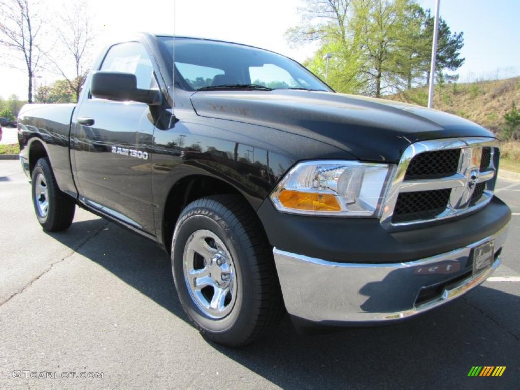 2011 Ram 1500 ST Regular Cab - Brilliant Black Crystal Pearl / Dark Slate Gray/Medium Graystone photo #4