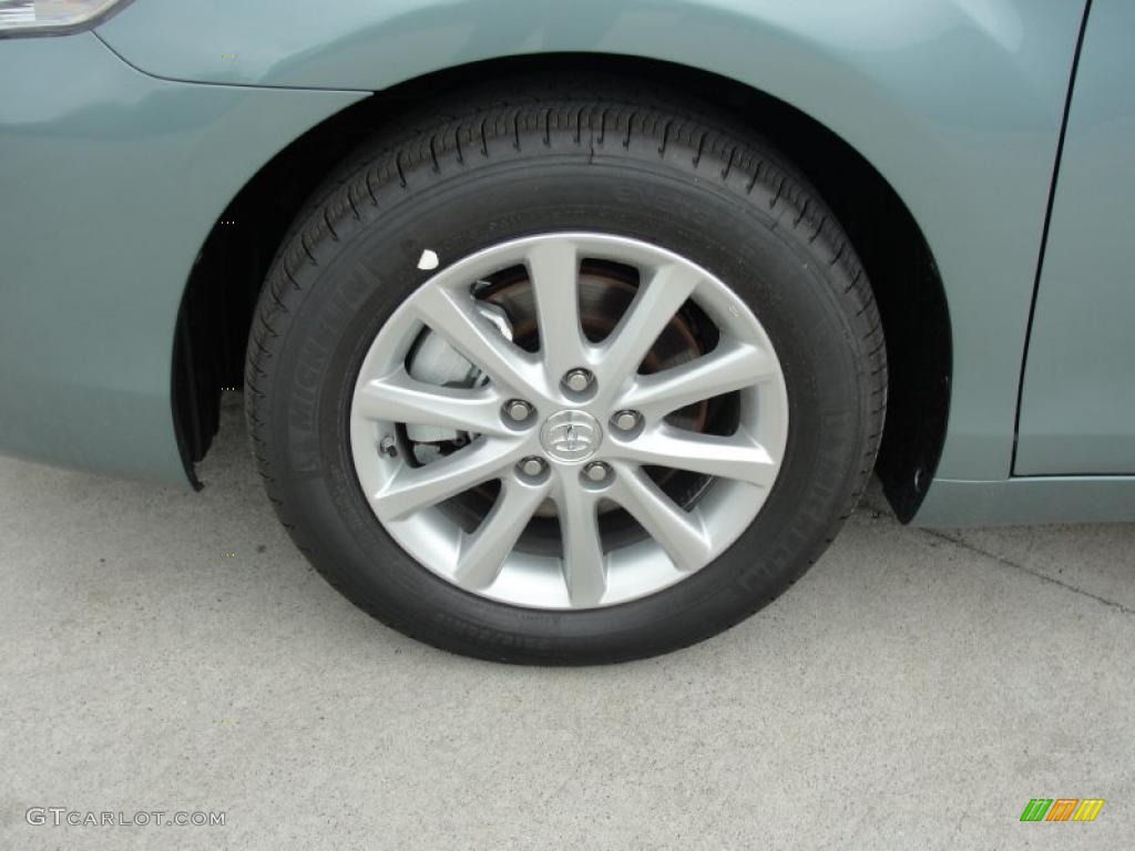 2011 Camry XLE V6 - Aloe Green Metallic / Bisque photo #11