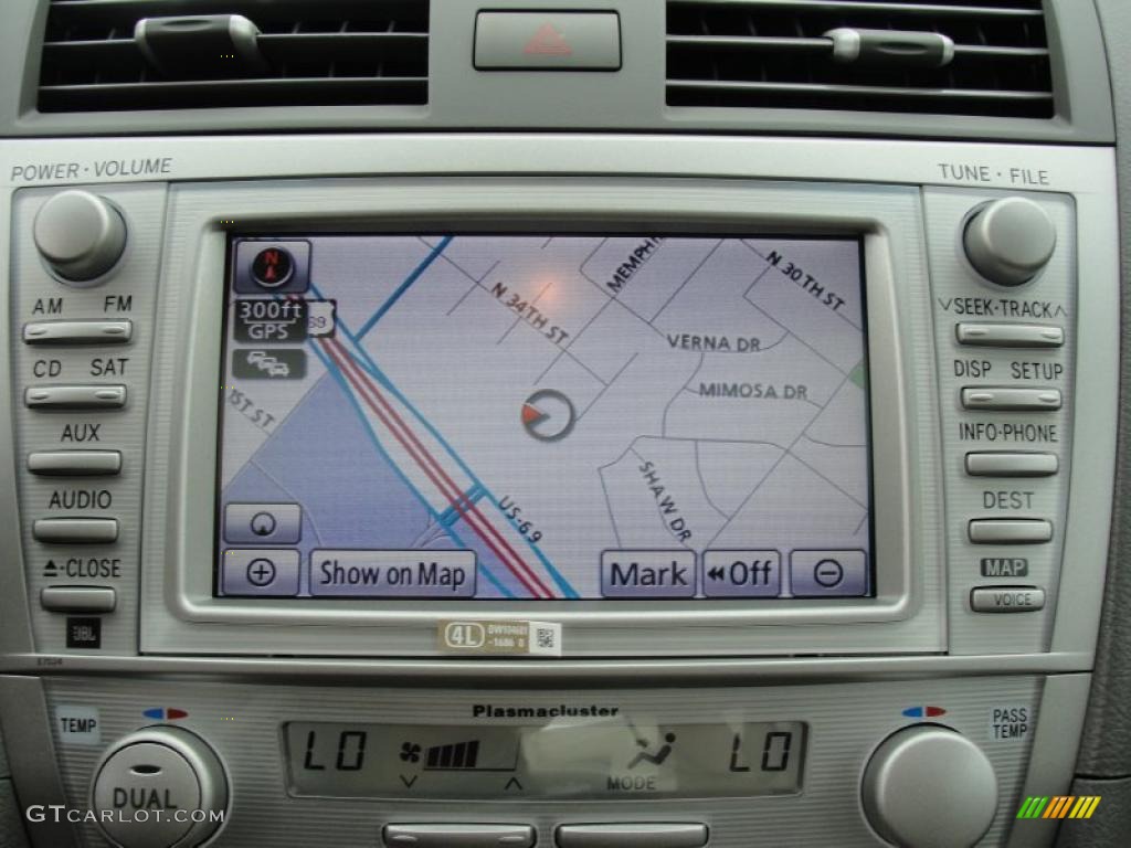 2011 Camry XLE V6 - Aloe Green Metallic / Bisque photo #31