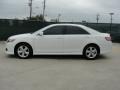 Super White - Camry SE Photo No. 6