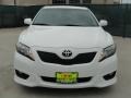 Super White - Camry SE Photo No. 8