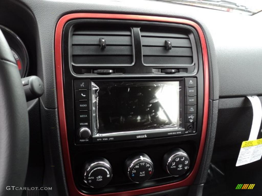 2011 Dodge Caliber Rush Controls Photos