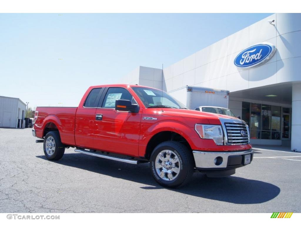 2011 F150 XLT SuperCab - Race Red / Steel Gray photo #1