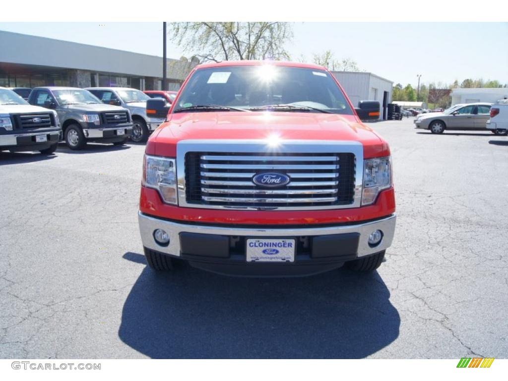 2011 F150 XLT SuperCab - Race Red / Steel Gray photo #7