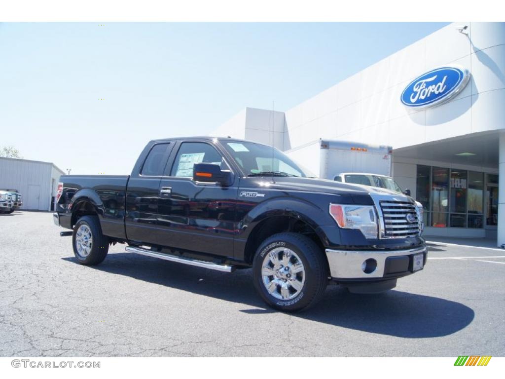 2011 F150 XLT SuperCab - Tuxedo Black Metallic / Steel Gray photo #1