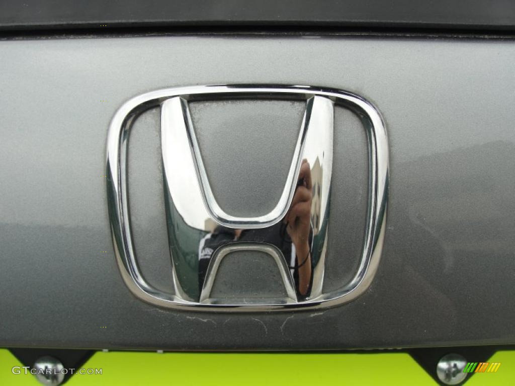 2002 Honda Odyssey EX-L Marks and Logos Photos