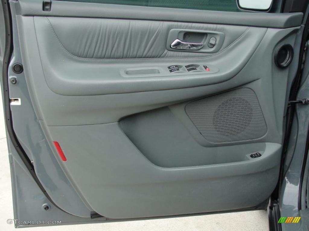 2002 Honda Odyssey EX-L Quartz Gray Door Panel Photo #47566835