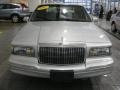 Silver Frost Pearl Metallic - Town Car Executive Photo No. 5