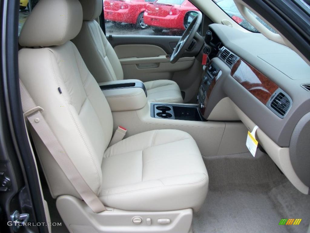 Light Cashmere/Dark Cashmere Interior 2011 Chevrolet Suburban 2500 LT 4x4 Photo #47569052
