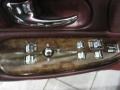 Silver Frost Pearl Metallic - Town Car Executive Photo No. 17