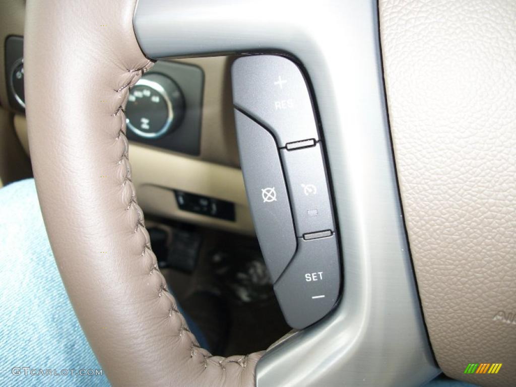 2011 Chevrolet Suburban 2500 LT 4x4 Controls Photo #47569520