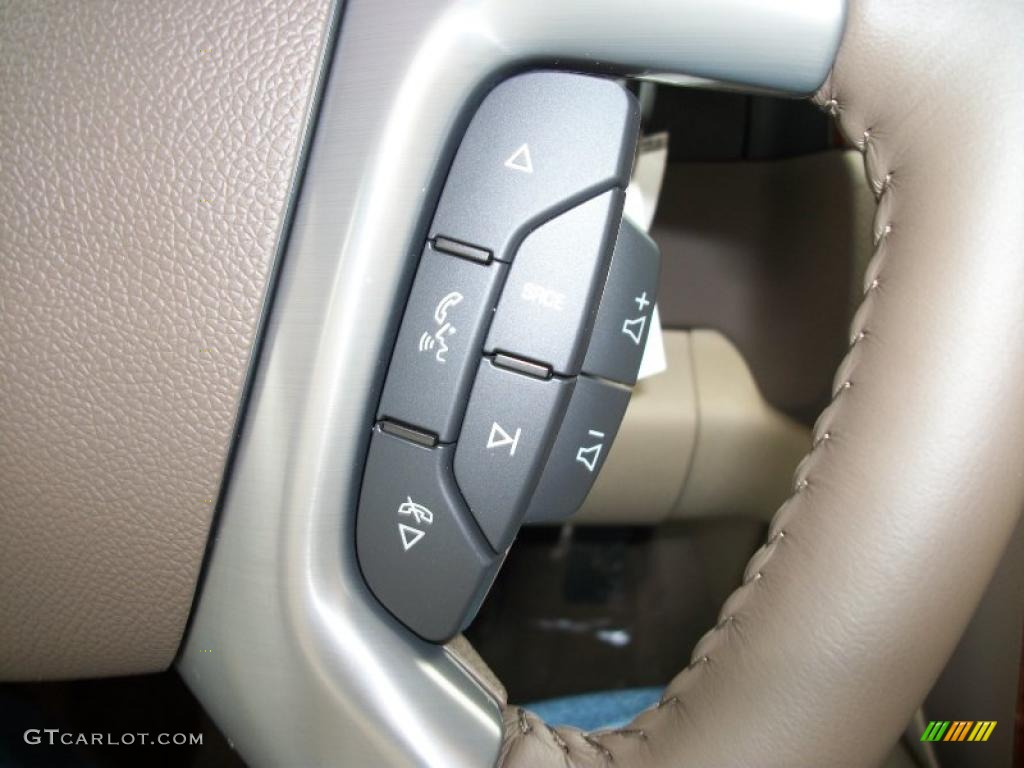 2011 Chevrolet Suburban 2500 LT 4x4 Controls Photo #47569535