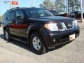 2005 Super Black Nissan Pathfinder SE  photo #7