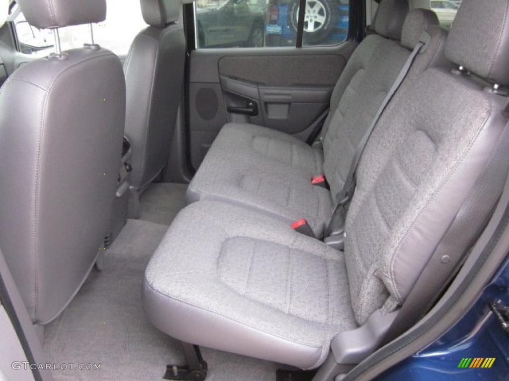 2004 Explorer XLS 4x4 - Dark Blue Pearl Metallic / Medium Parchment photo #16