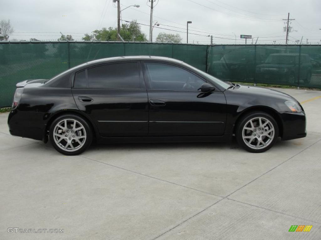 2006 Altima 3.5 SE-R - Super Black / Charcoal photo #2